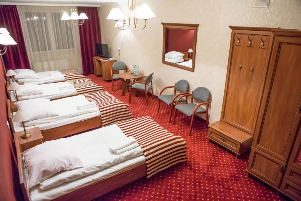Отель Hotel Lord Дембица-51